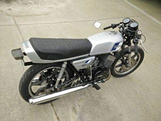 Illustration for article titled For $3,250, Give This 1978 Yamaha RD400 A Stroke Or Two